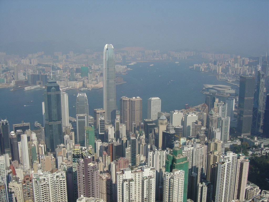 Gosto naseljena obala Hongkonga