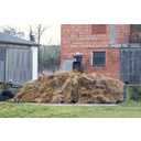 Manure_(DFdB).JPG<>Hlevski gnoj - naravno gnojilo iz živalskih iztrebkov.